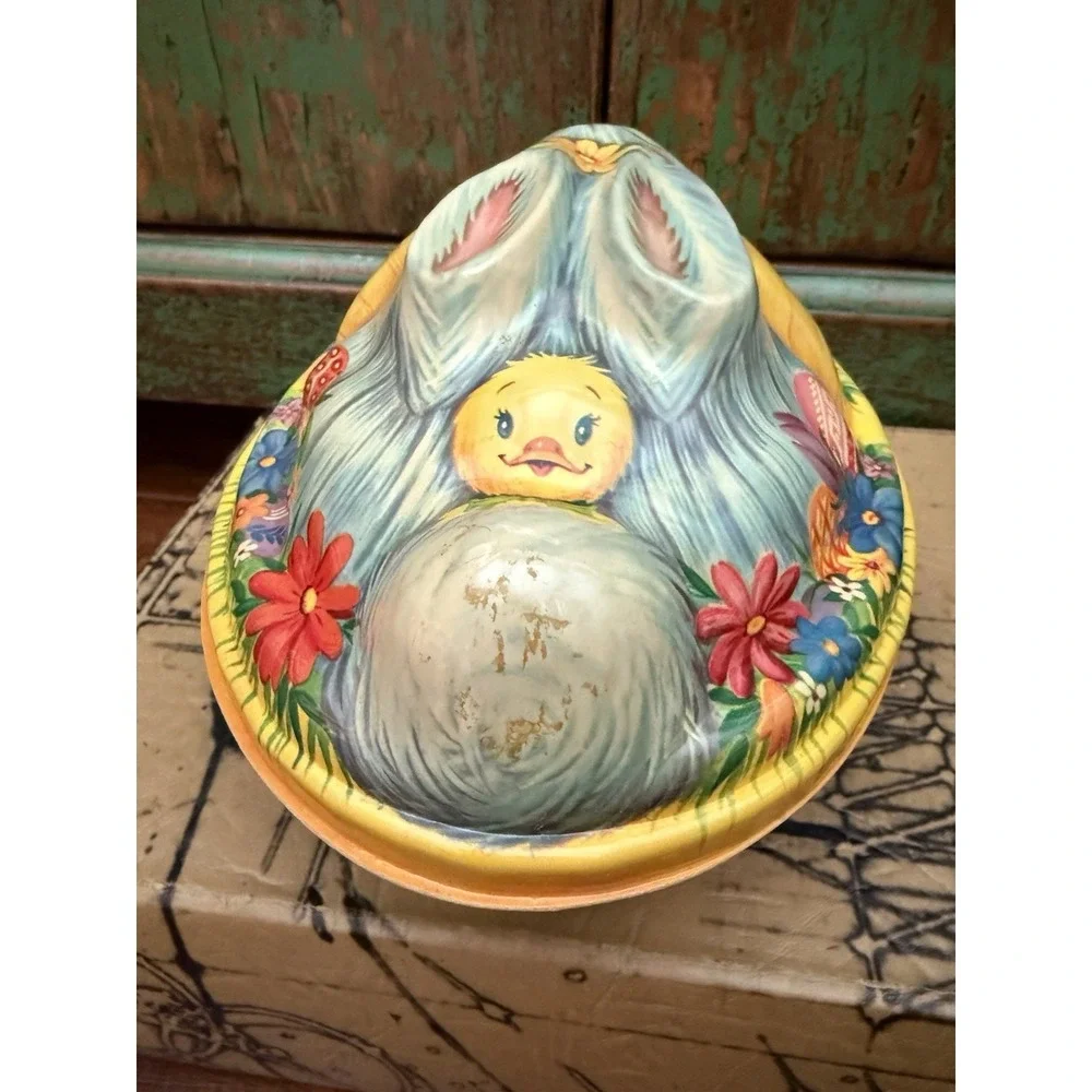 Vintage‎ 3D Plastic Easter Bunny Candy Container With Lid